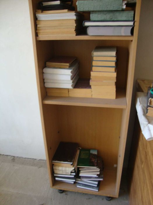 Шкаф ПДЧ три открити рафта плюс още два