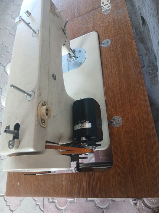 Машинка для шитья Чайка 142 М