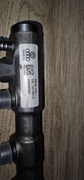 Rampă injectoare Audi A4 b8