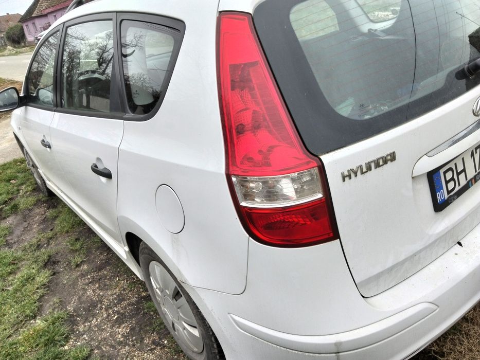 Vând urgent Hyundai i30 an 2011