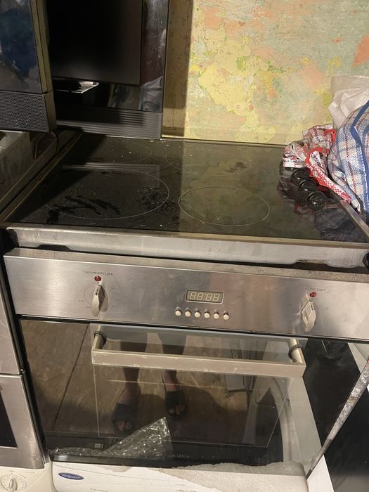 Продавам фурна с котлони