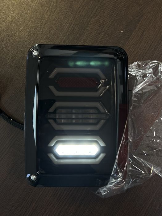 Европейски LED стопове за Jeep Wrangler JK