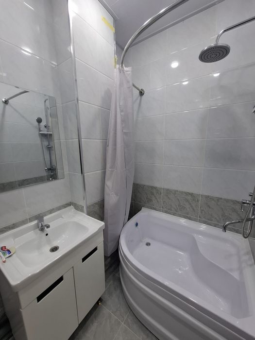 Сдается 2х комнатная Рудакий