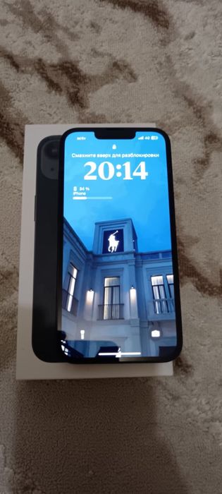 Продаю айфон 13 идеал