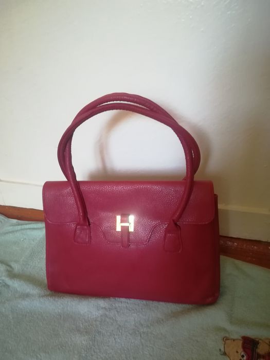 Разные сумки,кошельки,чемоданы