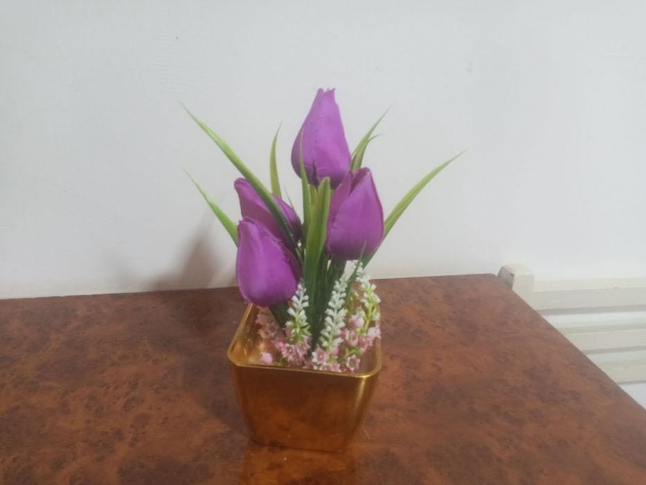 Гуллар сотилади хонада куядиган