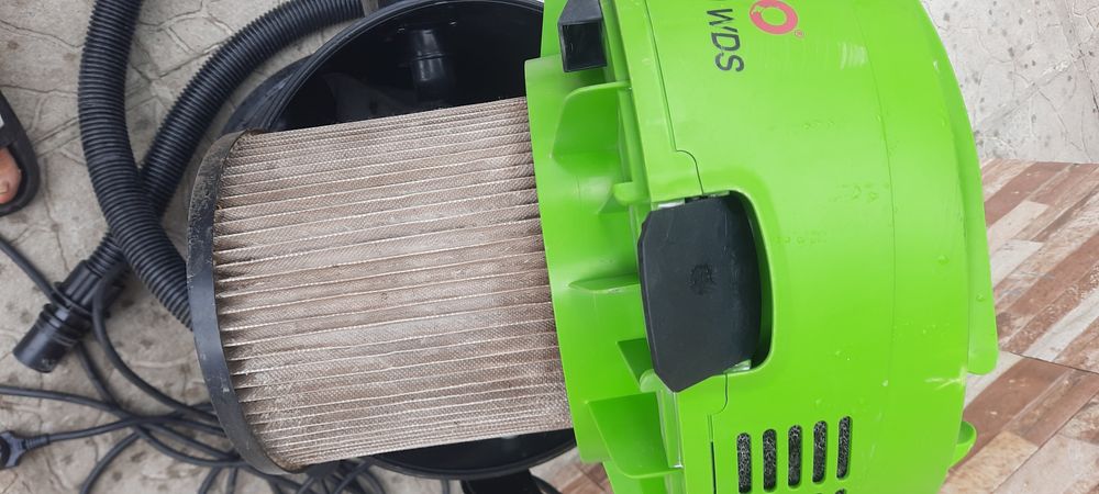 Прахосмукачка Dibo db30vds /Hitachi 3600W Контакт Сухо Мокро Строителство Почистване