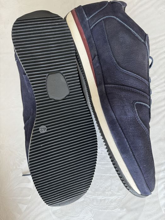 Продам зимние кроссовки!