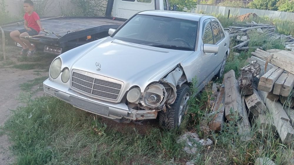 Мерседес 210 продам СРОЧНО!