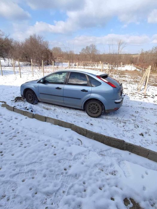 Форд Фокус 2005 на части