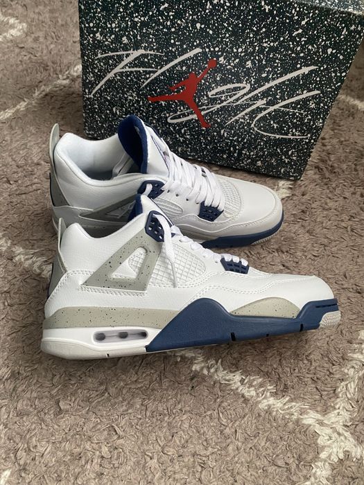Jordan 4 Midnight Navy