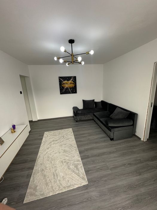 Închiriez apartament central Alexandria 2 camere