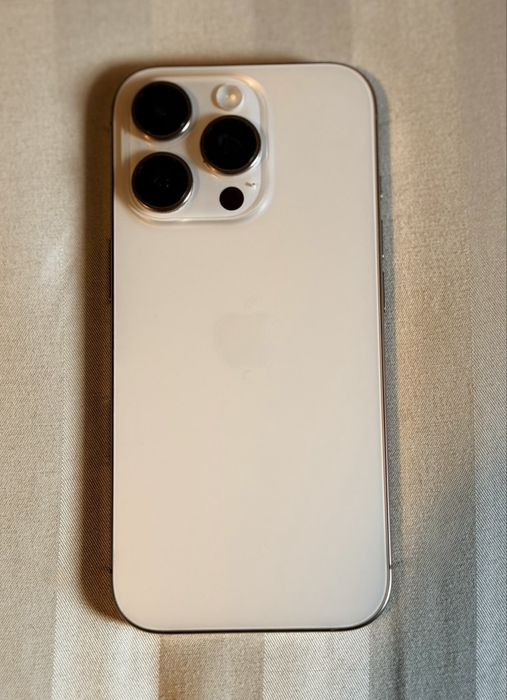 Iphone 16 pro de vanzare