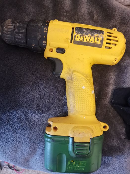 Filetanta Dewalt posibil defecta