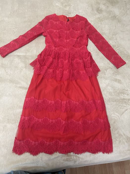 Өте әдемі көйлек 1 лет қана киілген