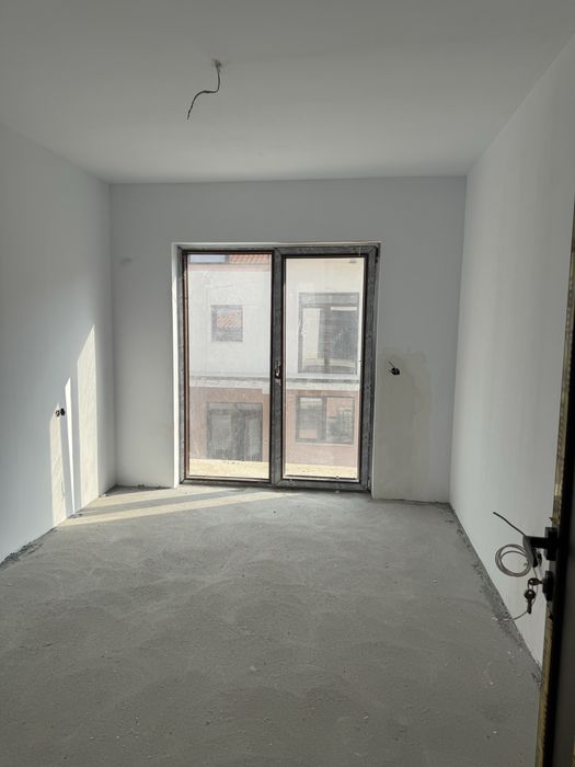 Vand apartament pe str Somesului oras Beclean