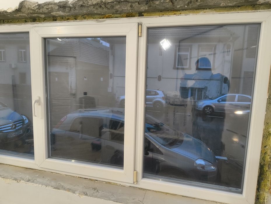 Fereastră/tâmplărie PVC (termopan)