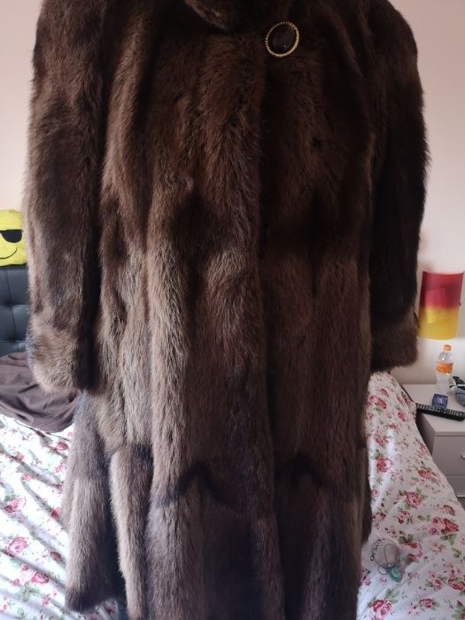 Haina de blana eleganta