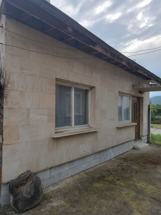 Продава се Къща в Мездра - 100 кв.м за 317 €/кв.м - Снимка #2