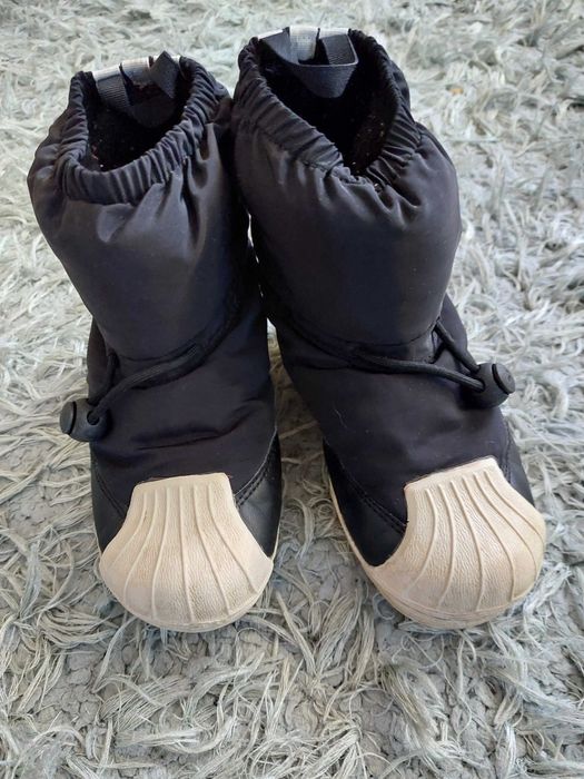 Водонепромокаеми Adidas детски ботушки, номер 30