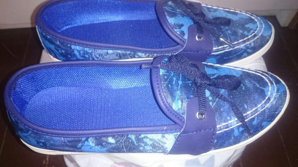 Нови обувки четри чифта