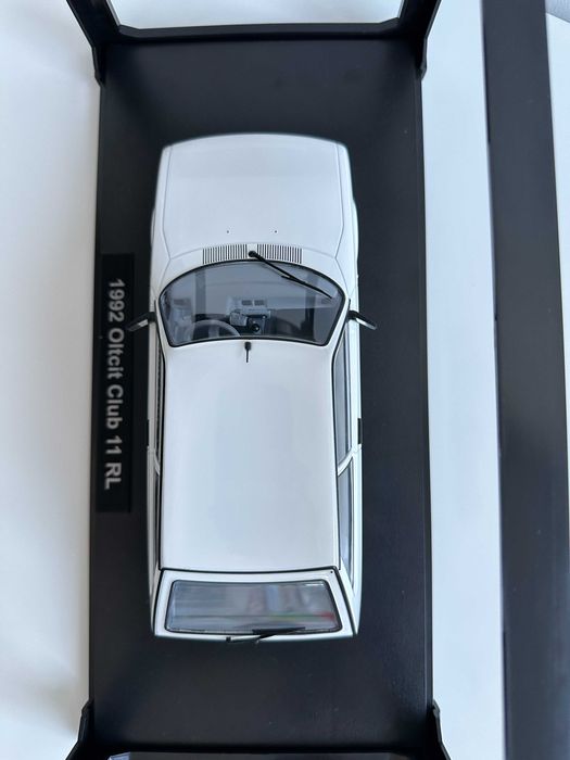 Macheta auto OLTCIT CLUB Albastru 1990 Triple9 1/18