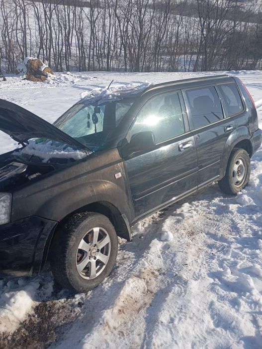 Vind sau dezmembrez Nissan xtrail