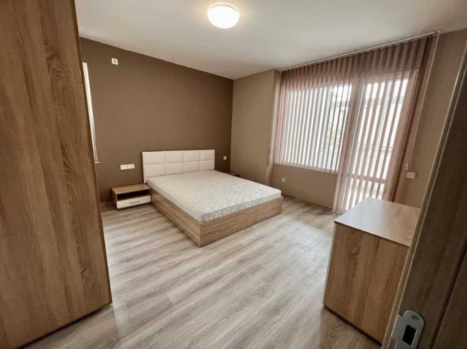 Дава се под наем Тристаен апартамент в Пловдив, Кючук Париж - 97 кв.м за 425 € - Снимка #2