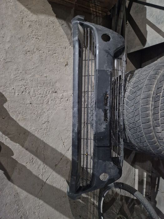 Продам бампер от Toyota rav4 original 2013 года