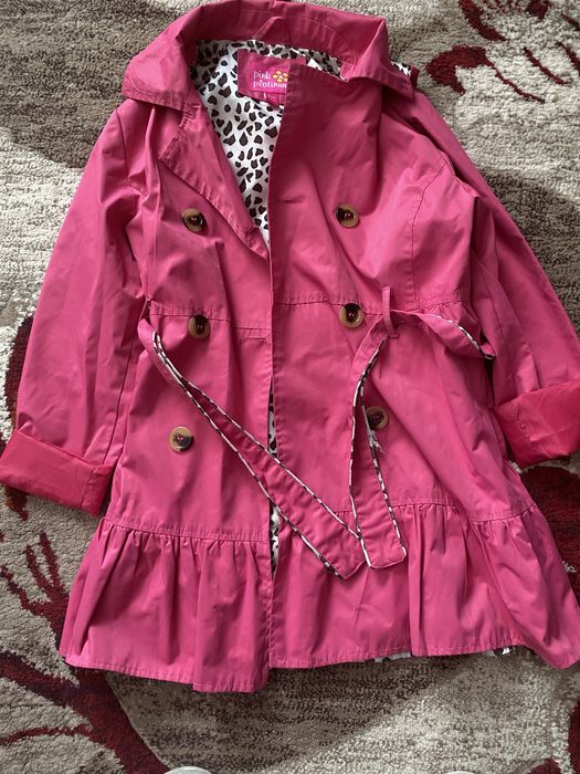 Blazer fetite,model placut si trendy