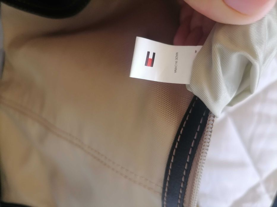 Дамска чанта Tommy Hilfiger