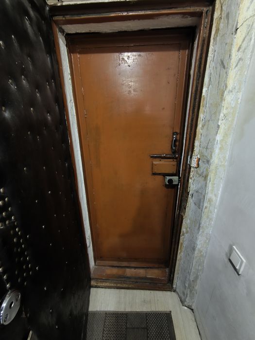 Продам железный дверь