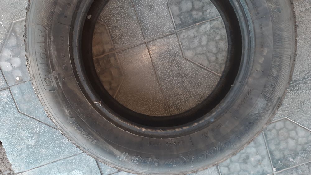 Qishgi balon 225x65 R17 5ta komplekt 1ta zapaskada