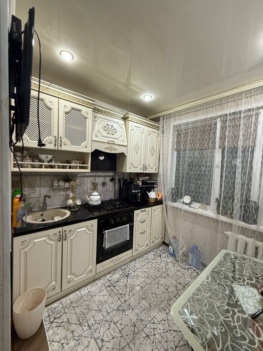 Продажа 2-х комн.кв . 2 этаж