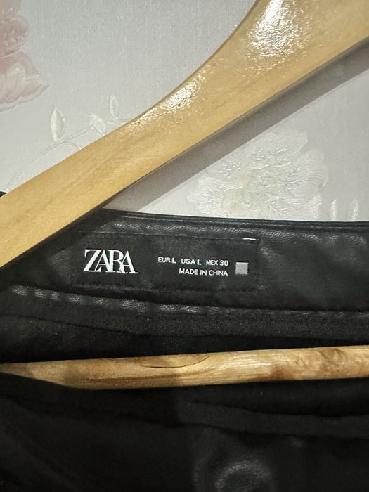 Юбки и жилетки от Massimo dutti