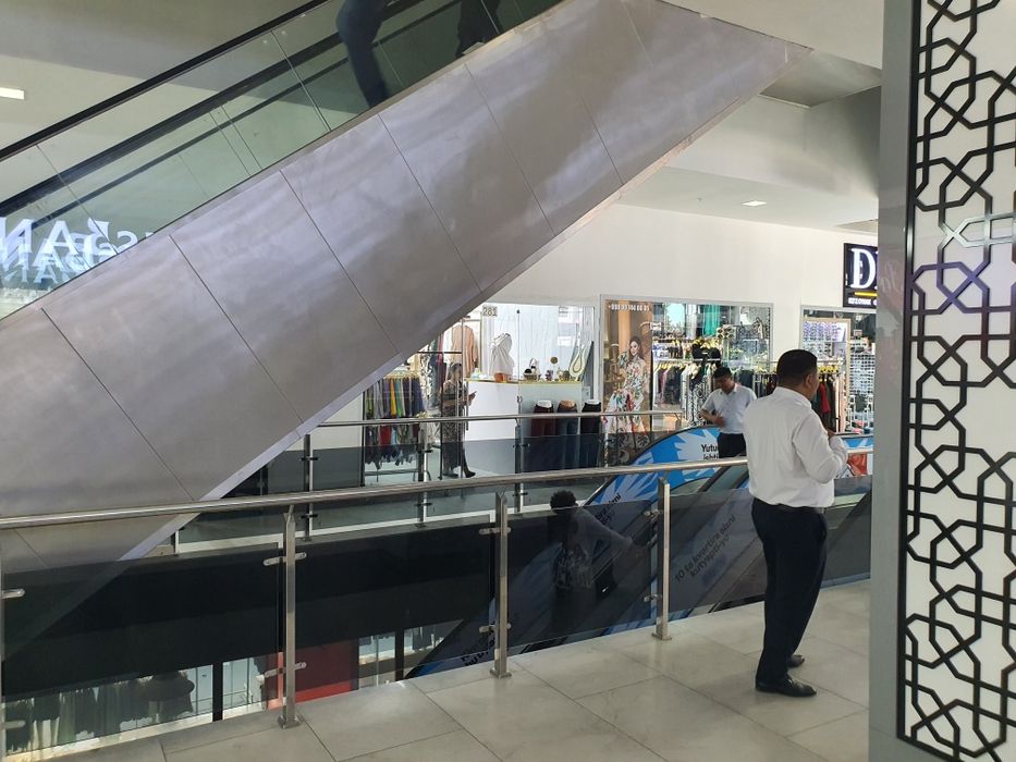 Магазин 281  Бухоро савдо мажмуаси. 1этаж