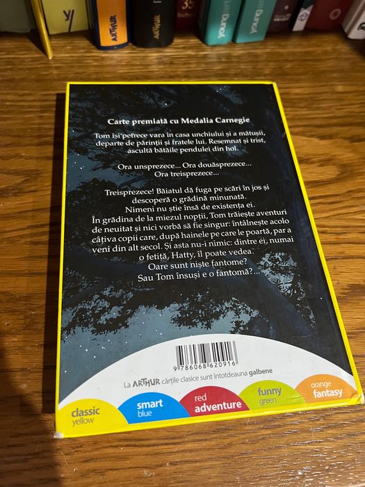 Grădina de la miezul nopții