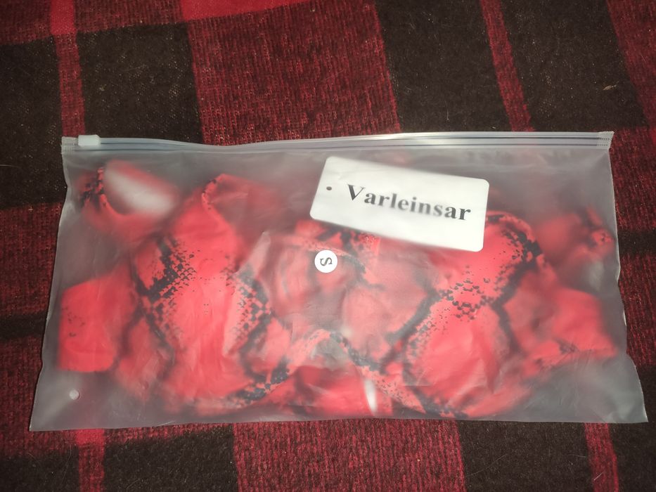 Продам купальник