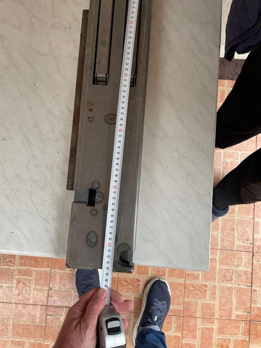 Stalpi obloane spate IVECO 3,5 t