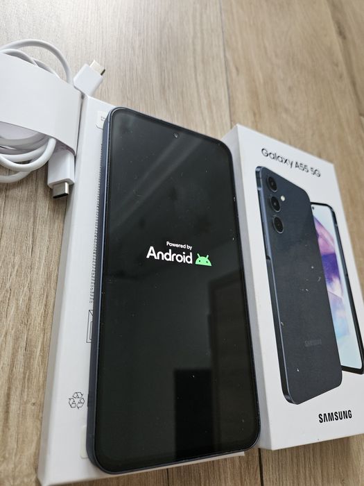 Samsung A55 5G, 256GB încă 3 ani garanție