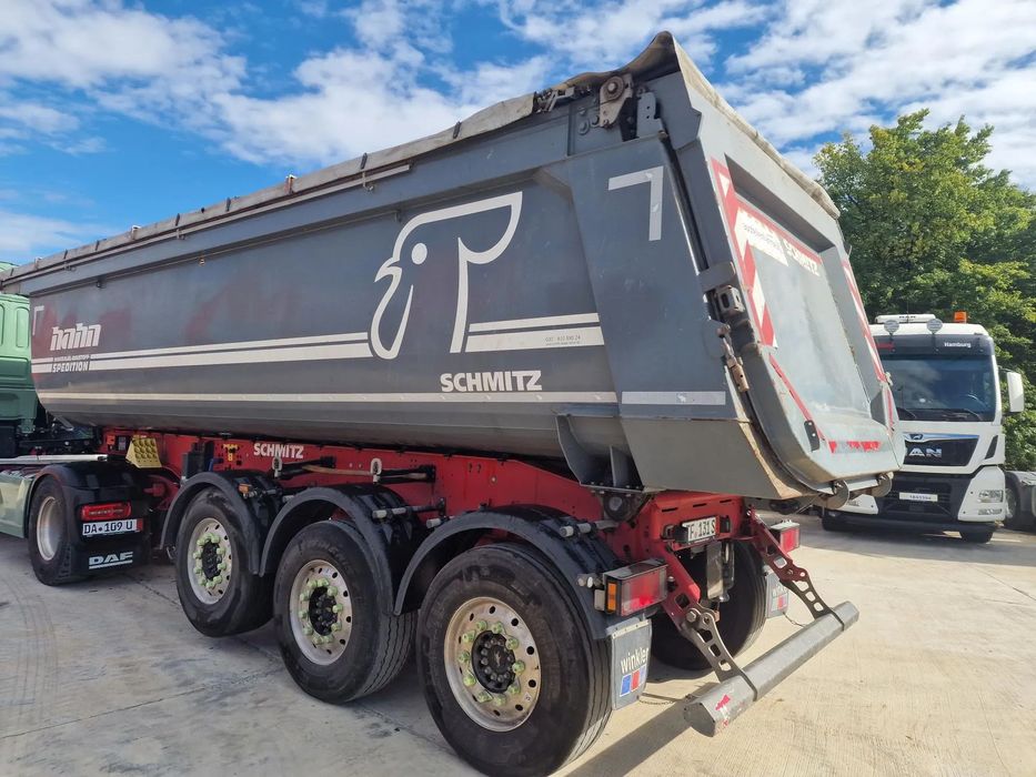 Schmitz Cargobull SKI BASCULABILA de 28mc, PRELATA RABATABILA electric, jante ALUMINIU, AXA LIFTABILA, picioare sprijin, HARDOX, Posibilitate leasing 4 ani, anvelope 385/65R22,5 70% -OK, STARE FOARTE BUNA-PROMOTIE 22.900 EUR+Tva