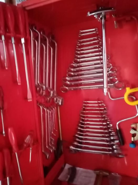 Dulap metalic pentru scule complet echipat