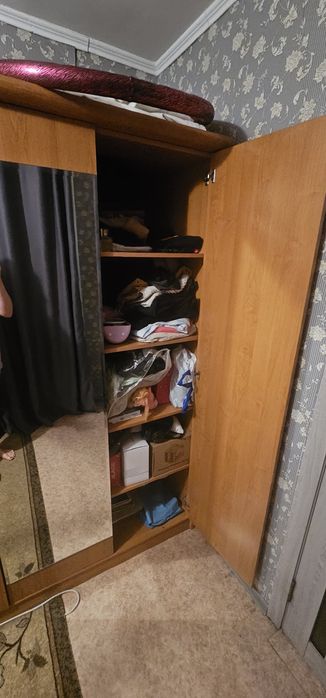 Продам шкаф недорого