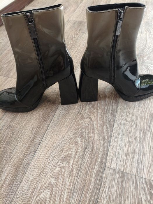 Продам ботильоны