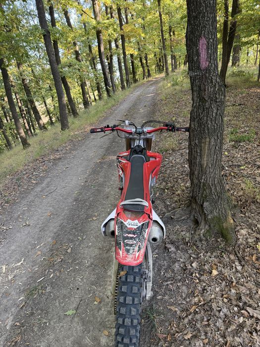 Honda crf250r.