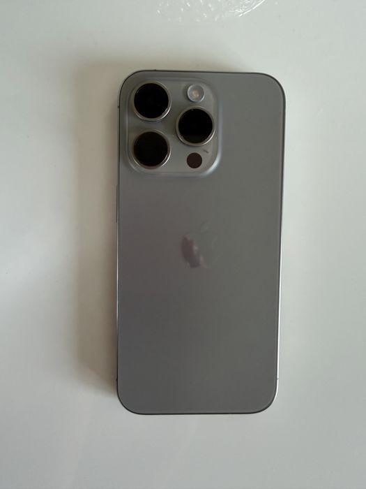 iPhone 15 pro Титан