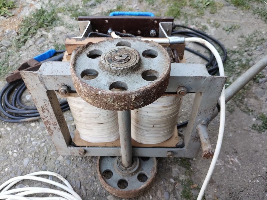 Stabilizator tensiune tip Rst-200 utilizat