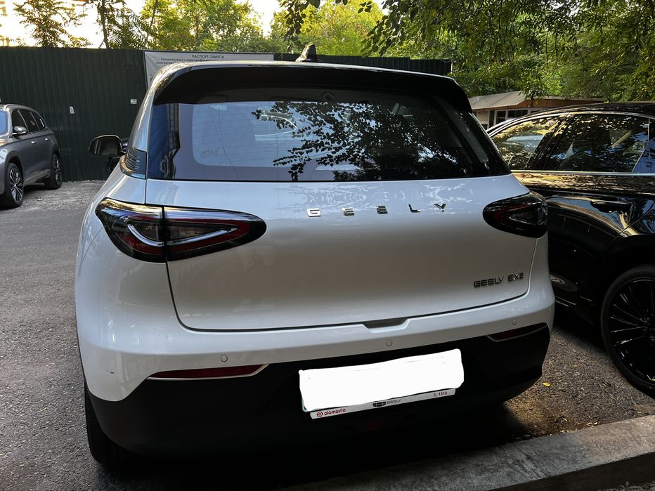 Geely ex2 ev 2025 yil 9400 yurgan 100% toza