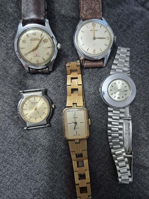 De vanzare ceasuri Vintage .