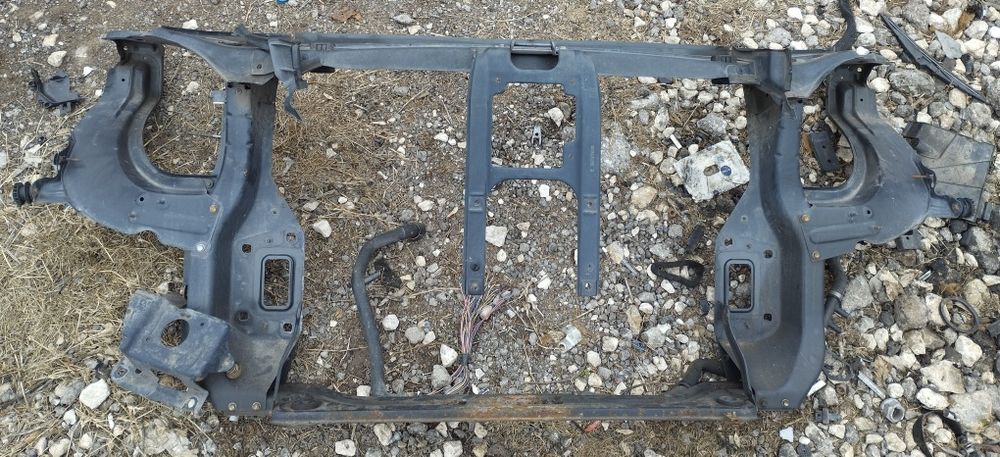 Очиларка (предница) за Mercedes ML W164